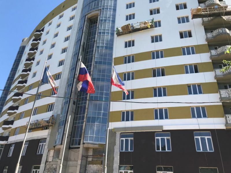 Михаил Храмов проверил ход строительства и проектирования объектов ФЦП Симферополя