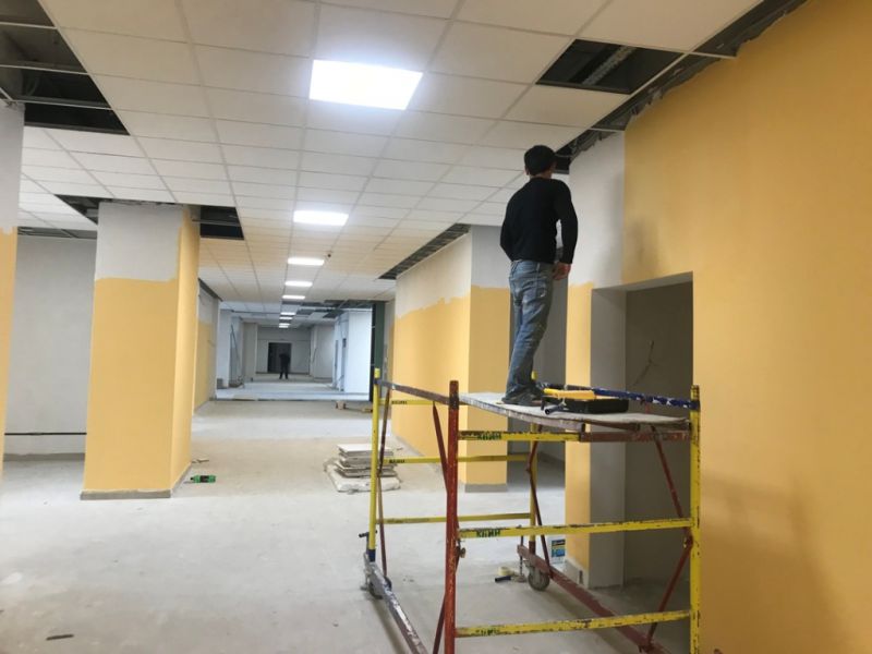 Василий Недзельский проверил ход строительства детского сада и школы в Симферопольском районе